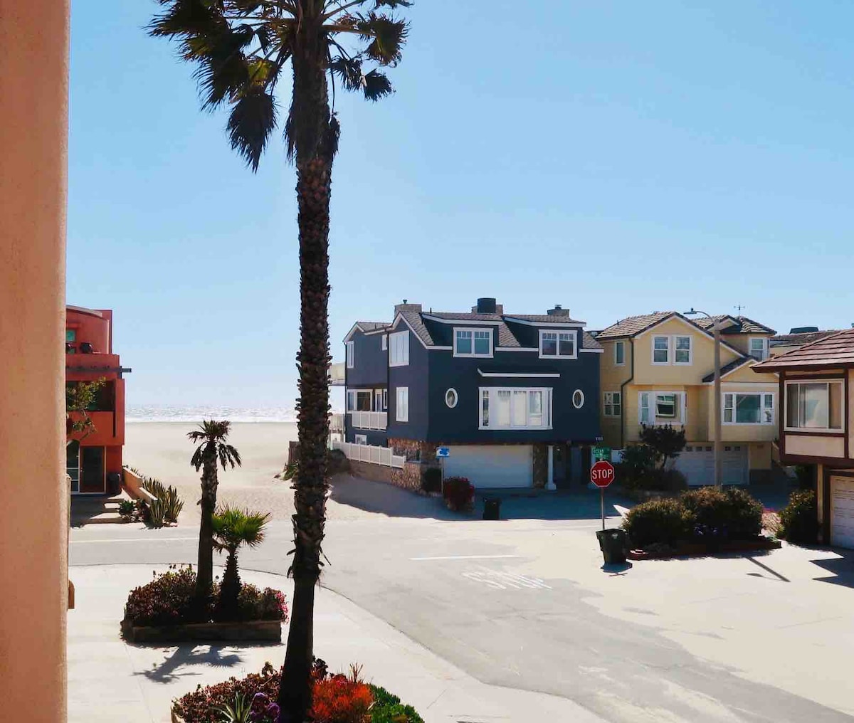 Cool Cali Vibe - Barefoot Stepping Distance 2 Sand