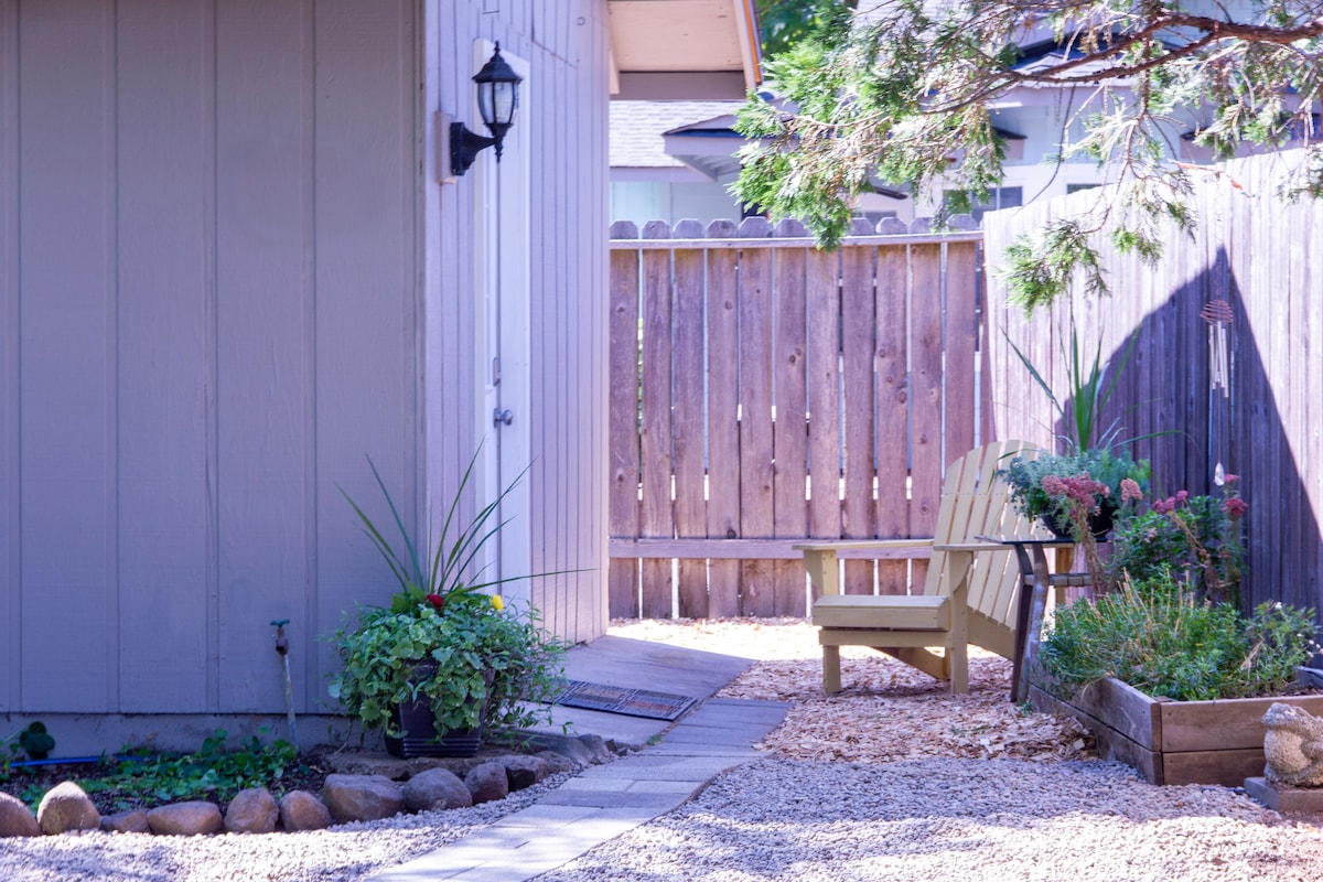 Orchard Home Cottage * ~私人、温馨、宁静*