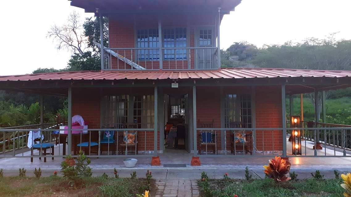 Casa Campestre en Zarzal Valle del Cauca