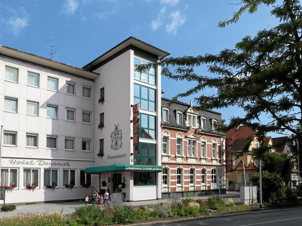 丹纳酒店， （莱茵费尔登） ，舒适的单人房，带淋浴间和马桶