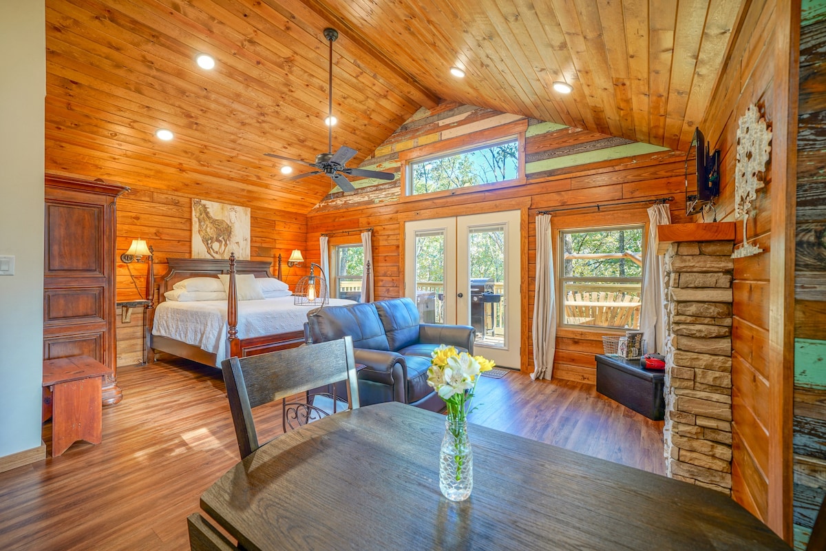 Whispering Pines Treehouse | Starlight Haven