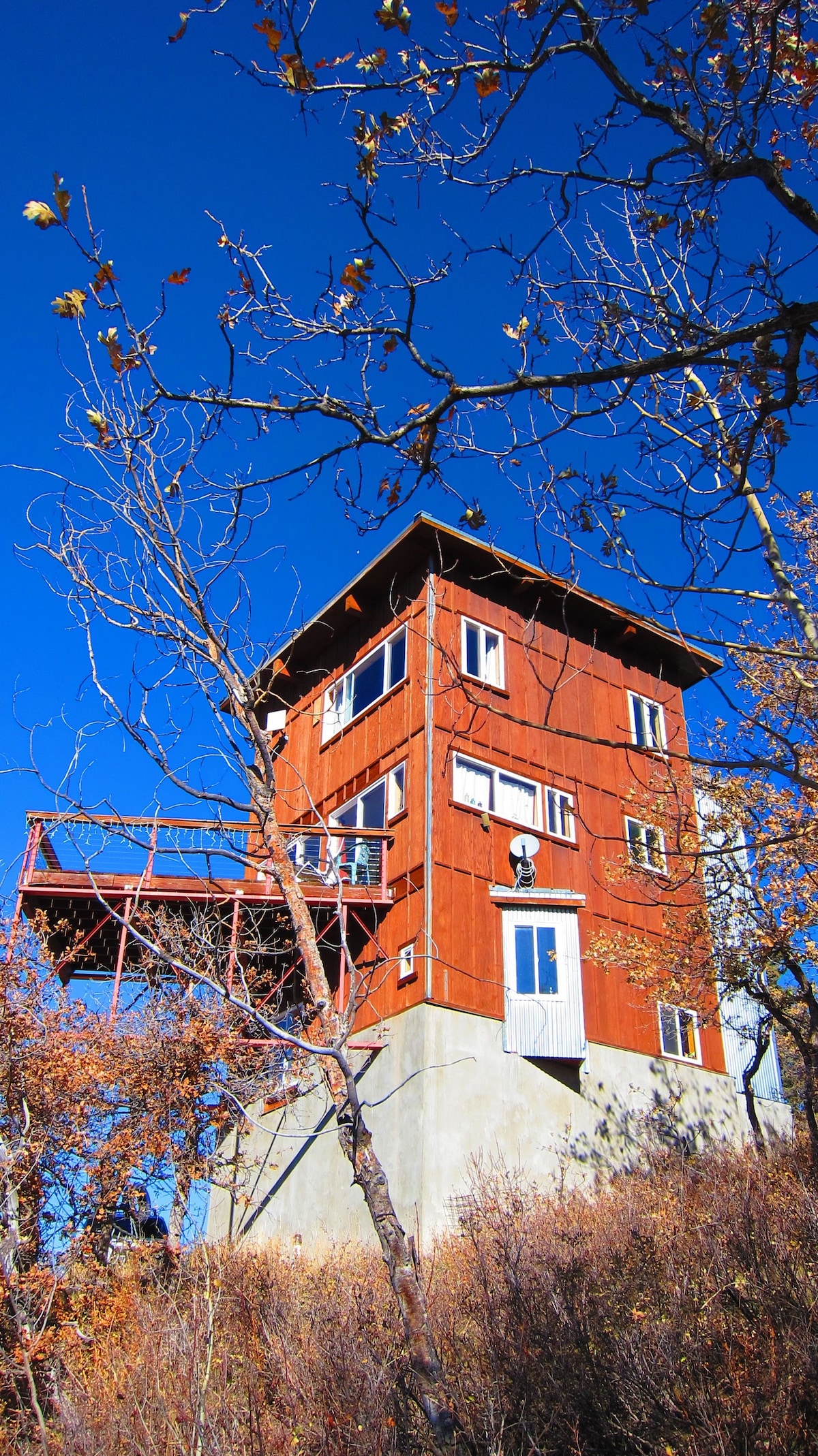 Towerhouse - Modern Cabin @ 8,000ft