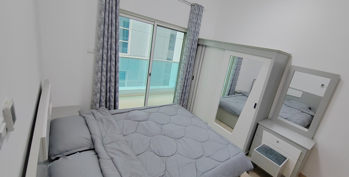 Lovely 1-bedroom Apartment (Long Stays)