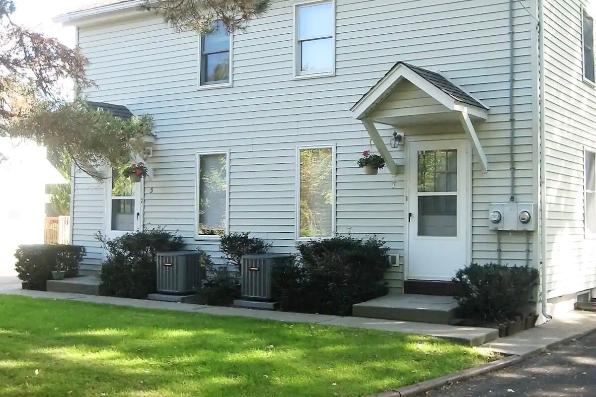 Great Oneonta Baseball Townhouse