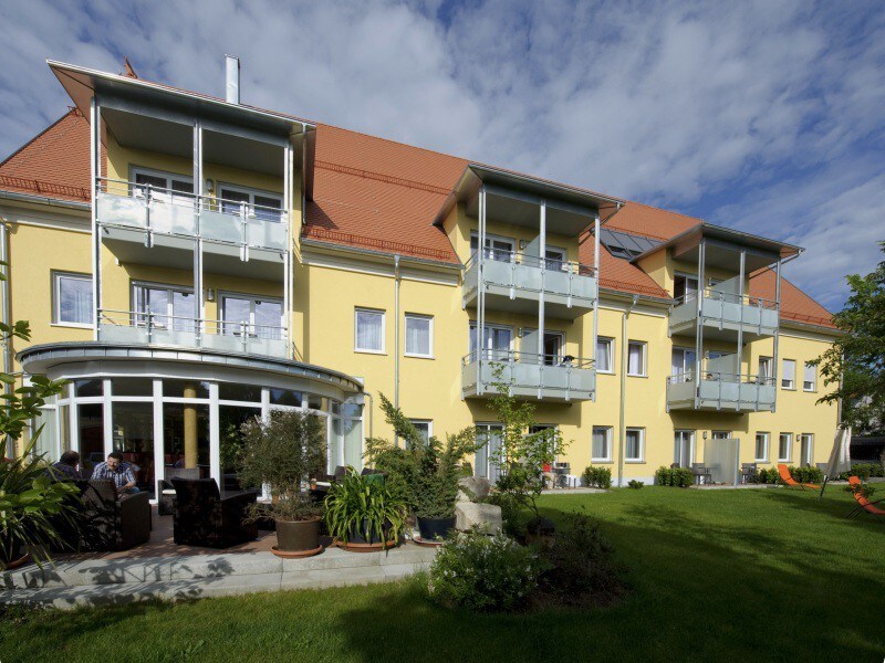 Land-Gut-Hotel Adlerbräu (Gunzenhausen), großes Doppelzimmer mit Flachbild-TV