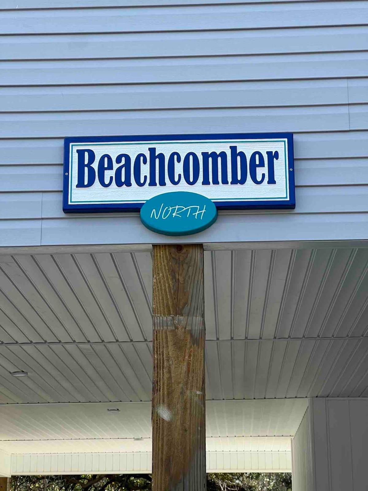 Beachcomber -允许携带狗入住、海滩和音响、电梯