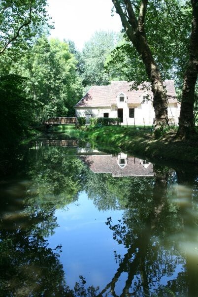 Le Foulon - A River Runs Through It