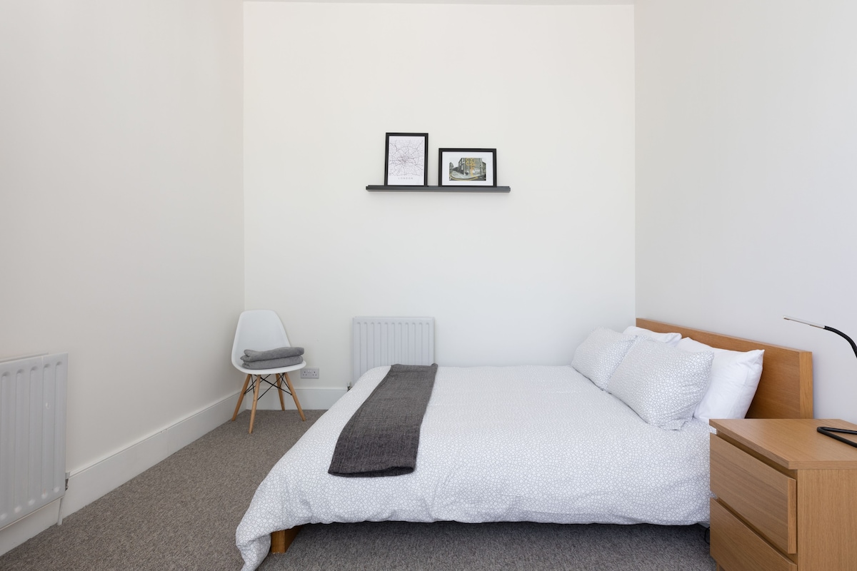 Two bed flat Islington
