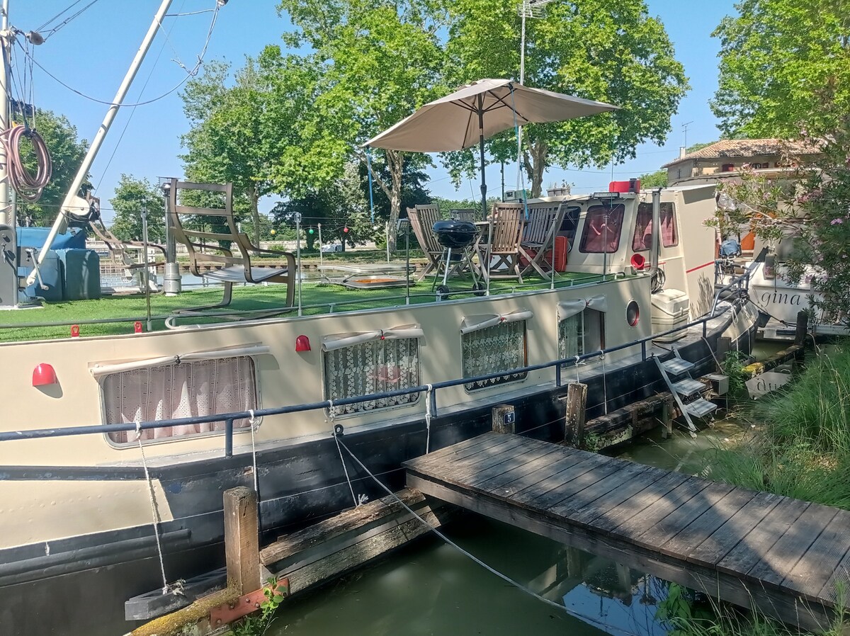 péniche " flipper" vivez l'expérience sur l'eau