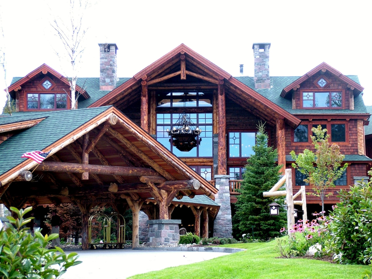 The Whiteface Lodge Luxury Resort - 3 Bed/3 Bath