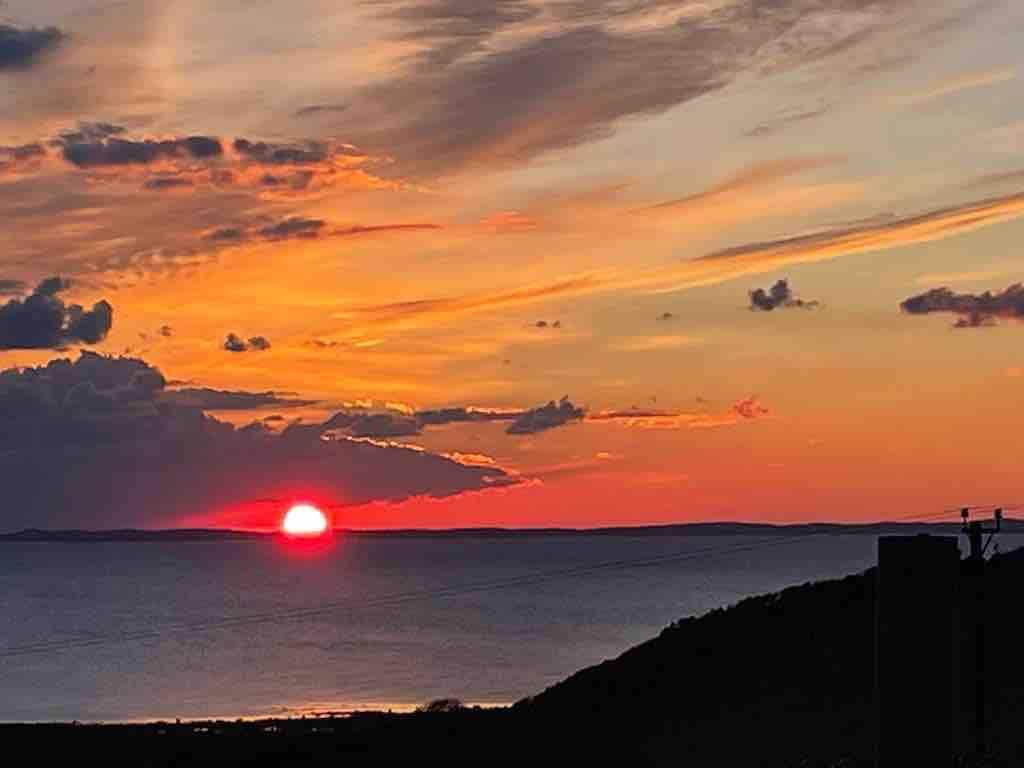 Maughold Cottage, stunning views.