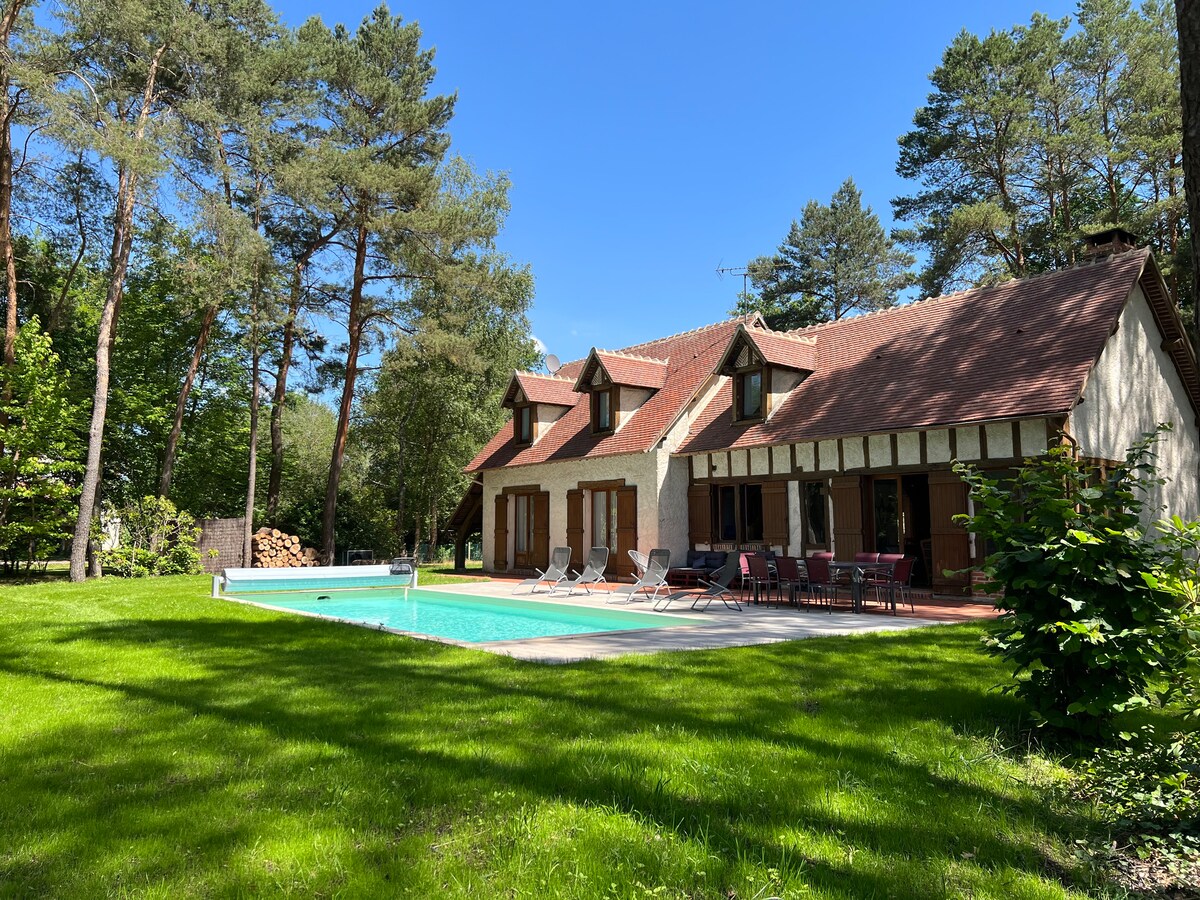 Villa Pinède : Zoo, châteaux, piscine chauffée.