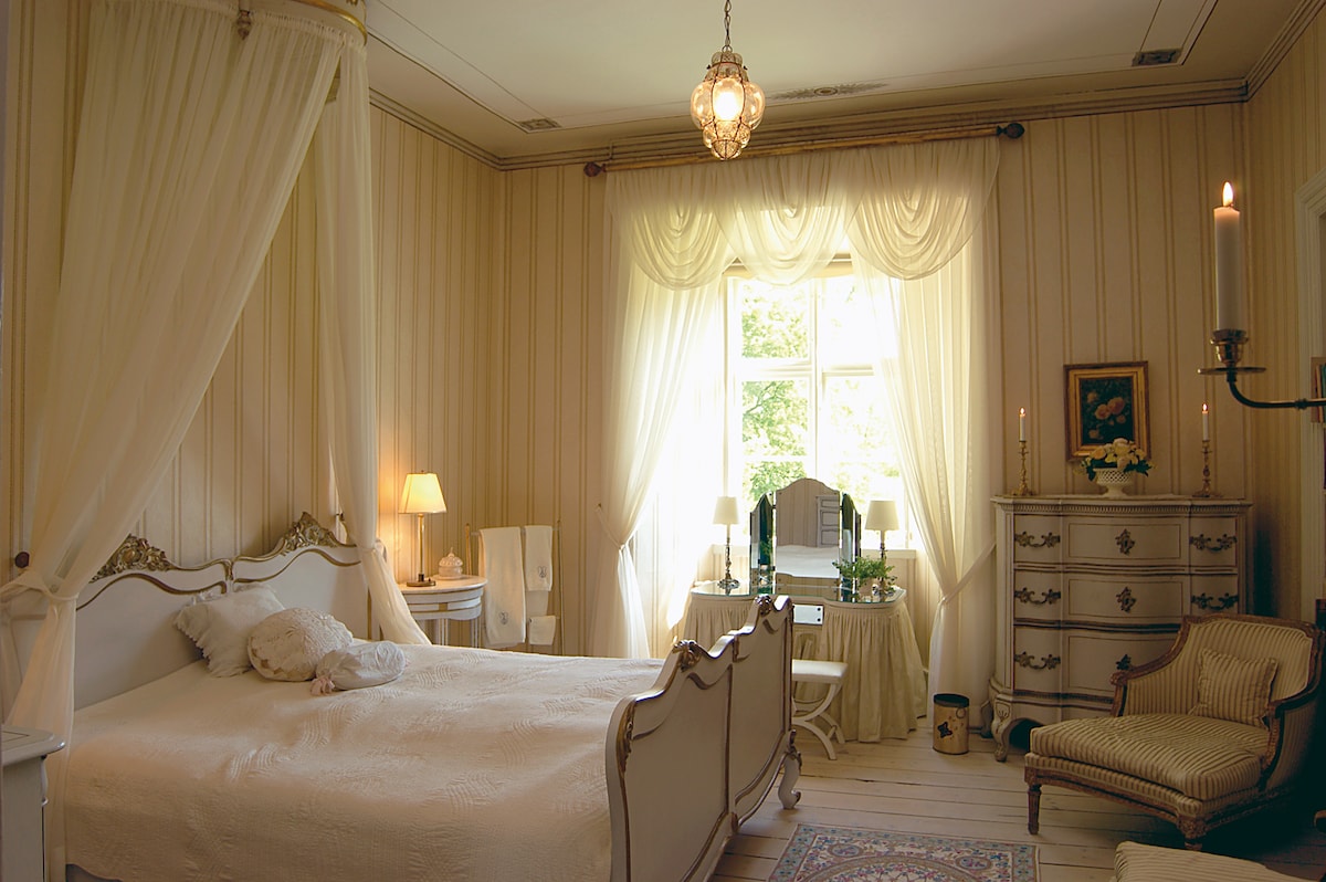 The Birgitte Suite at Broholm