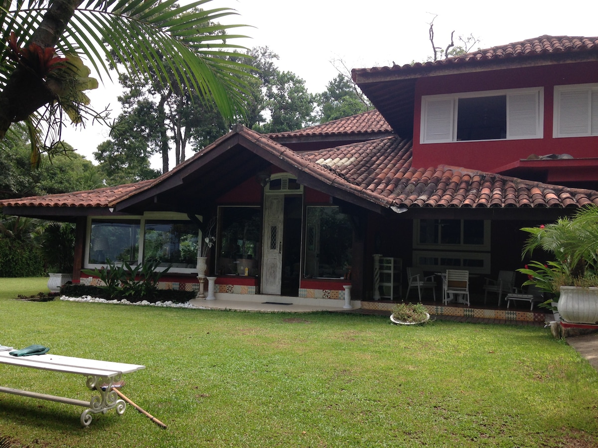 Mansão Panorâmica Angra dos Reis, piscina, saunas.