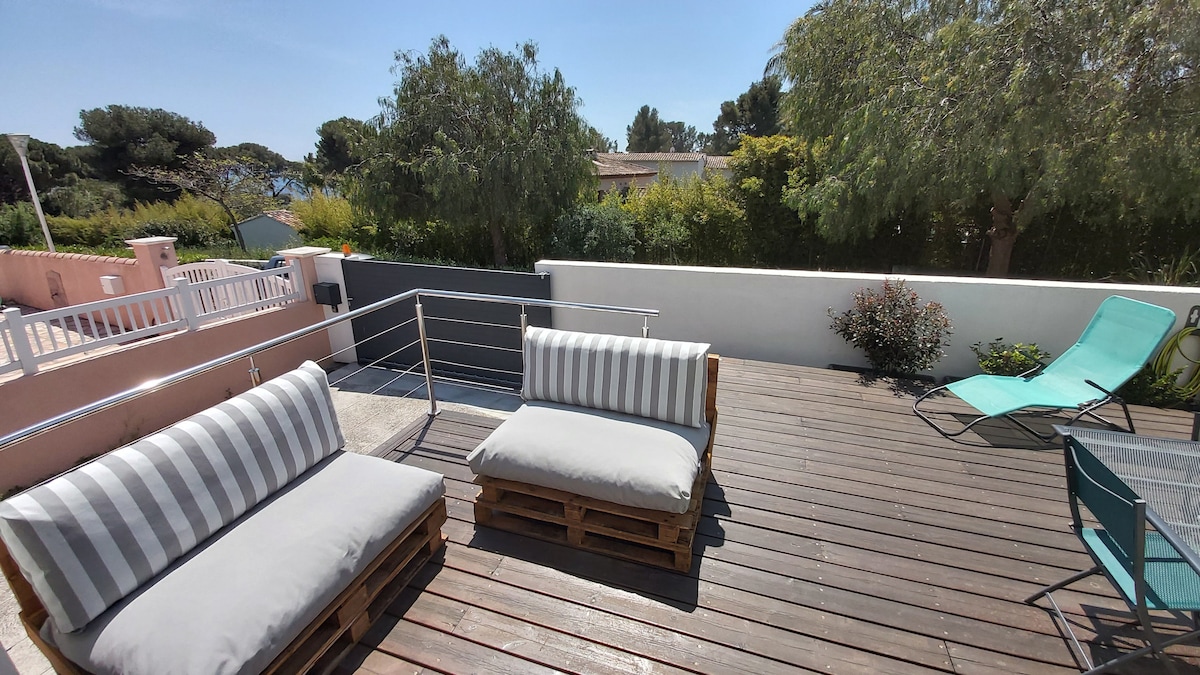 Maison vue mer, au calme, proche toutes commodités