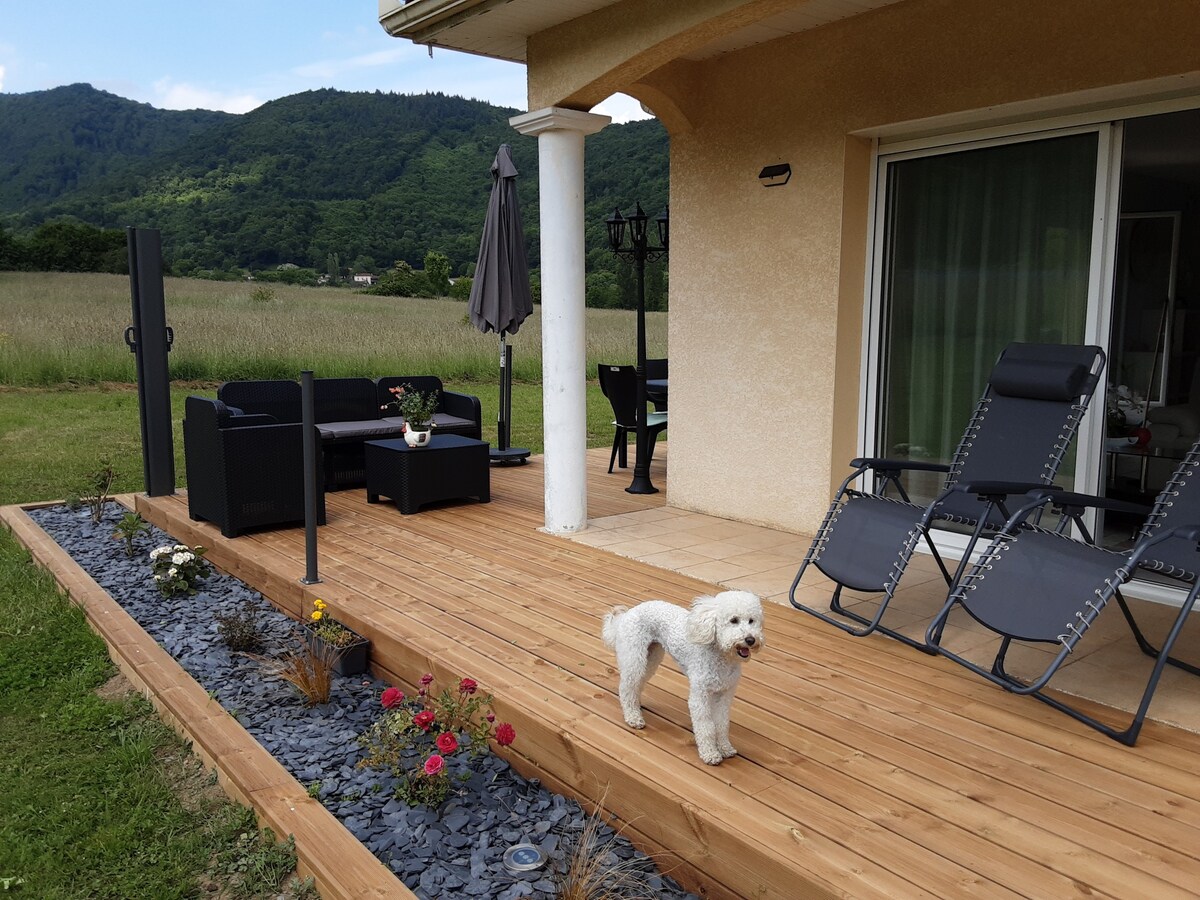 Villa avec grand terrain au pied des Pyrénées