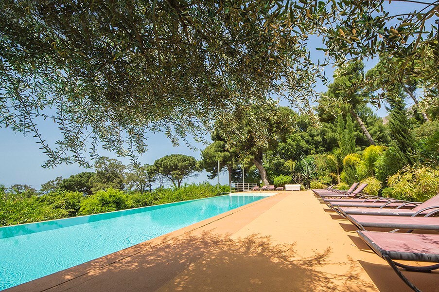 Casa Laghetto位于乡村，设有共用泳池