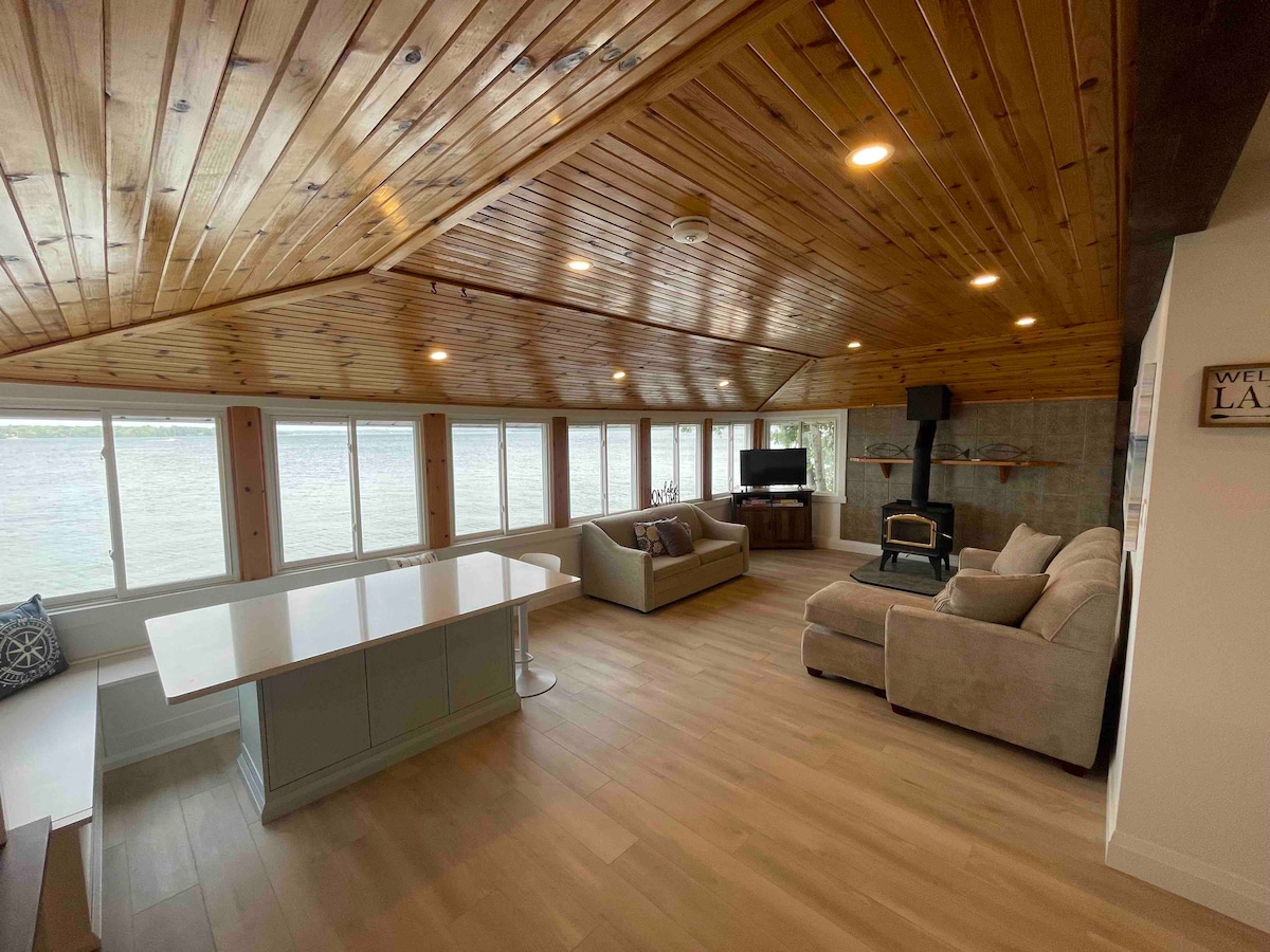 Newly renovated boathouse w stunning lake view