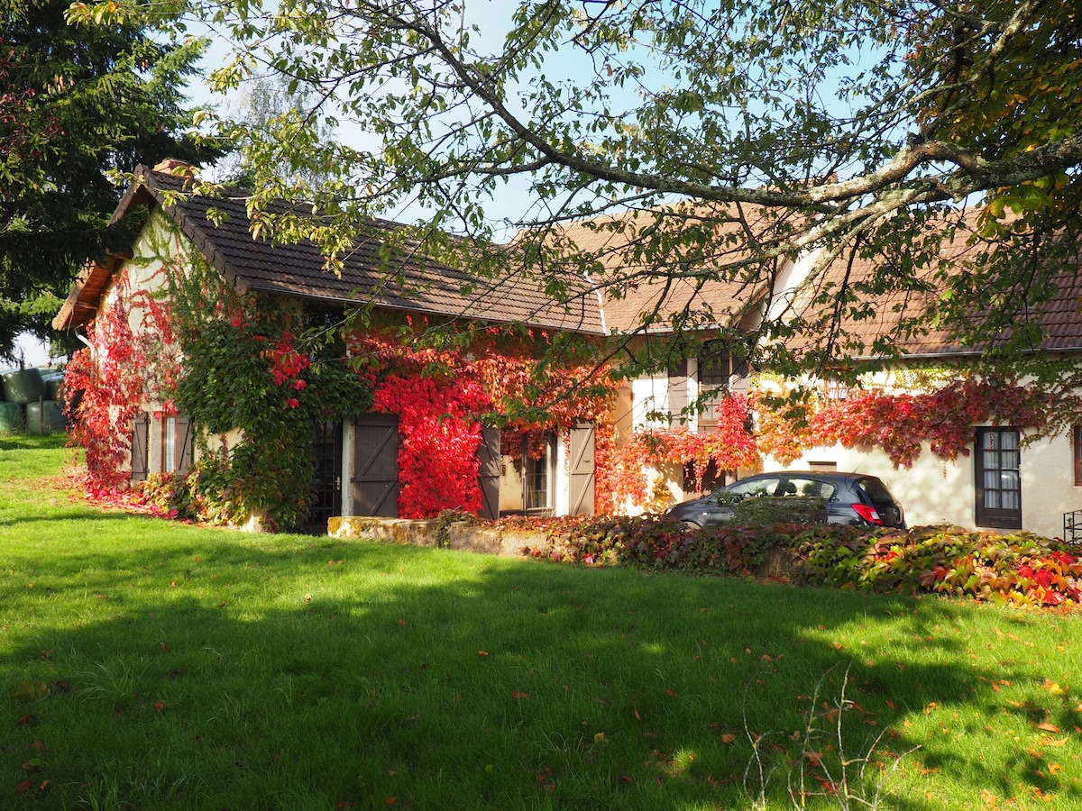 Le Champ du Four, spacious stone cottage