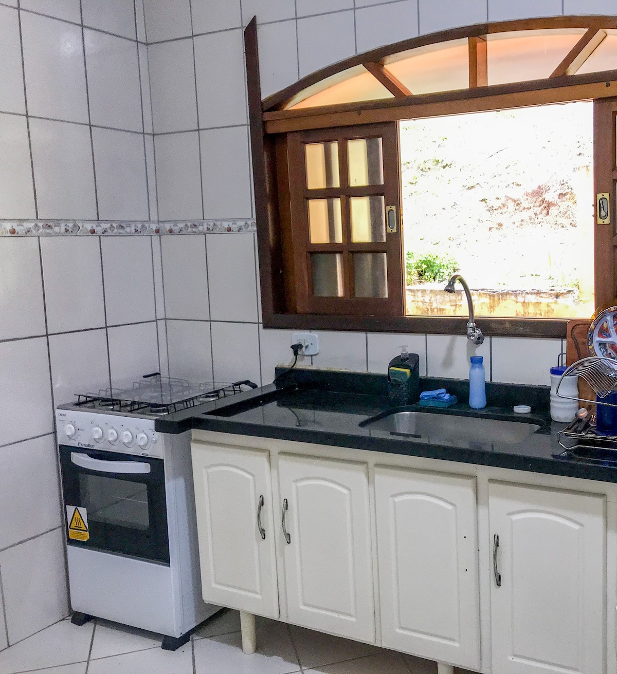 Recanto厨师-带泳池的房子，位于Biritiba-Mirim