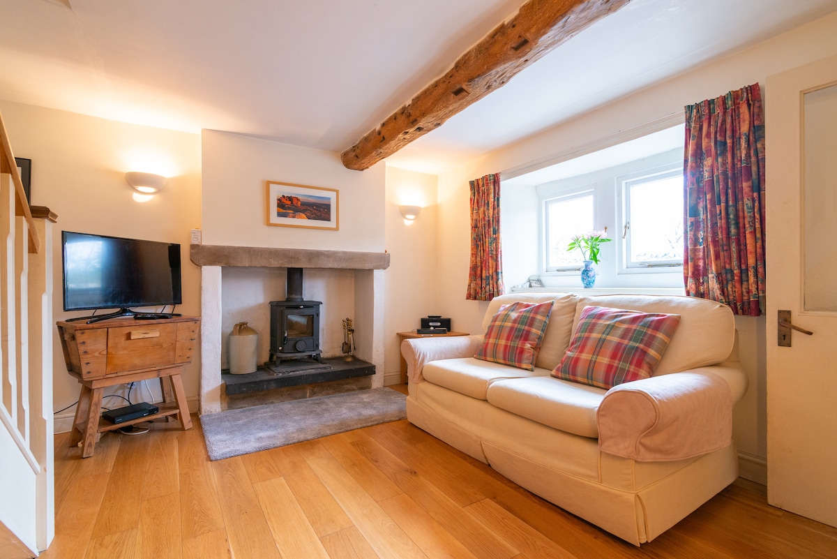 Dove Cottage, Little Longstone - Peak District