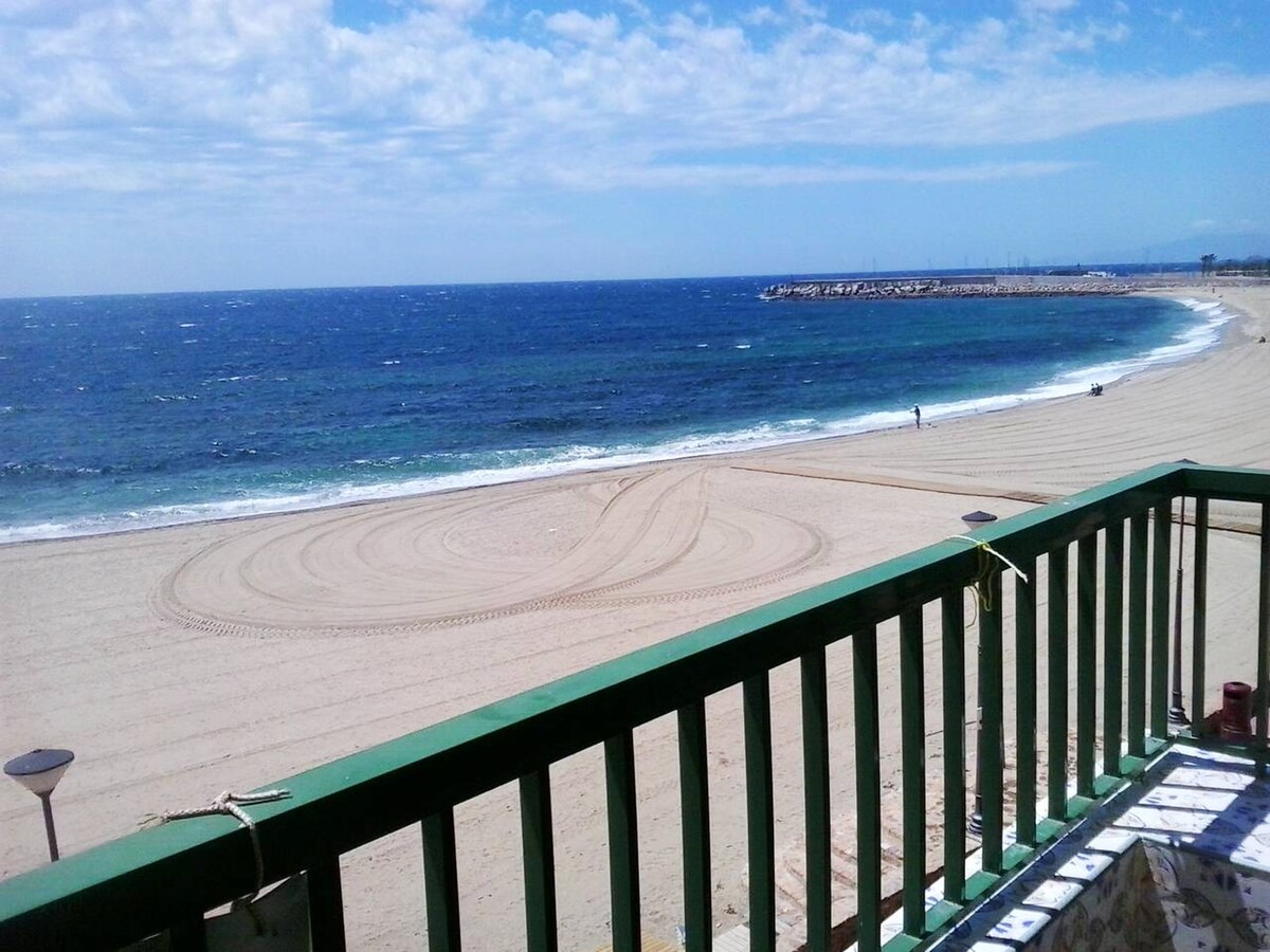 Appartement for 4 ppl. with shared pool at Águilas