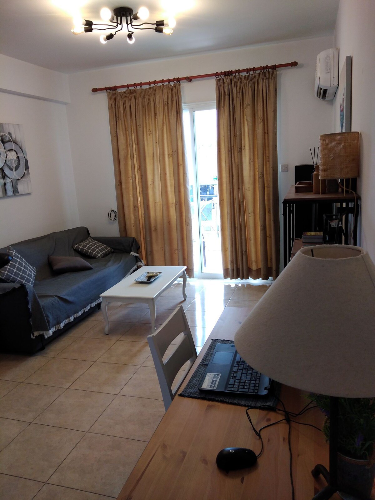 estéa • Adedorus' Apartment in Center of Paphos