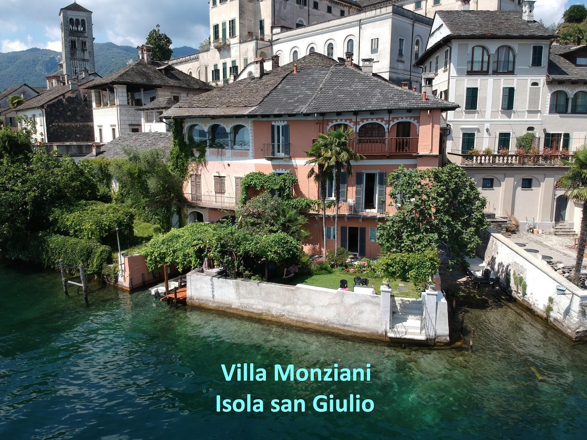 Orta San Giulio (Novara)的整套房子/公寓