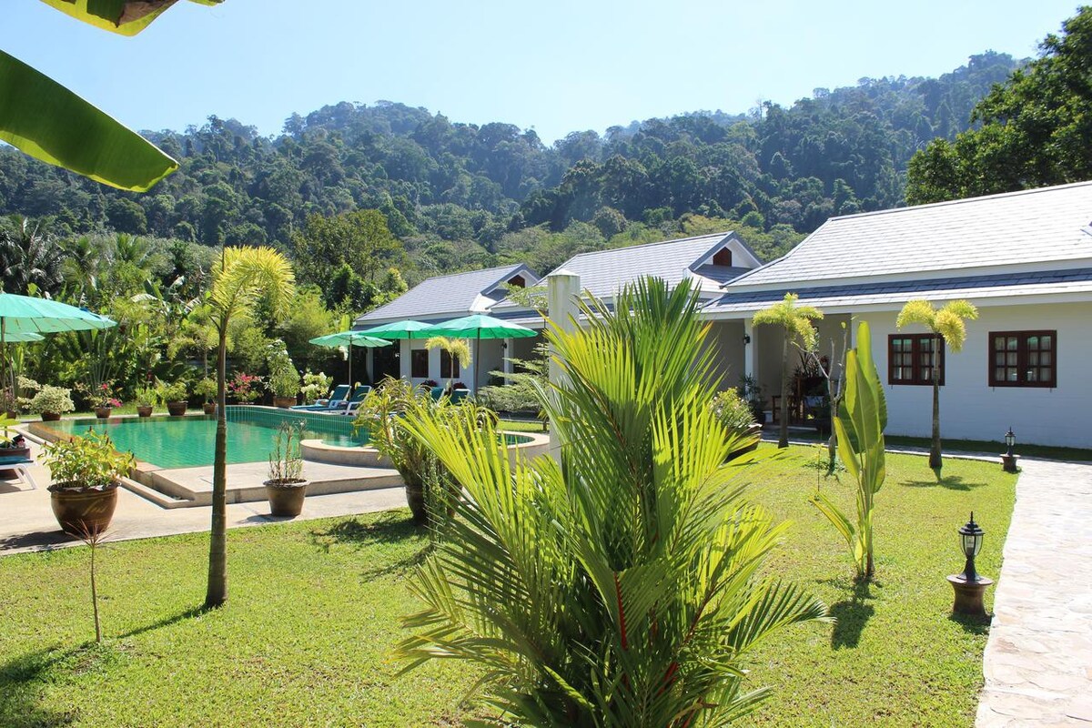 考拉克别墅（ Villa Colina Bungalow Khao Lak ） -仅限成人入住