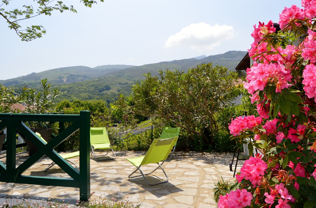 Appartement avec jardin et terrasse privatifs