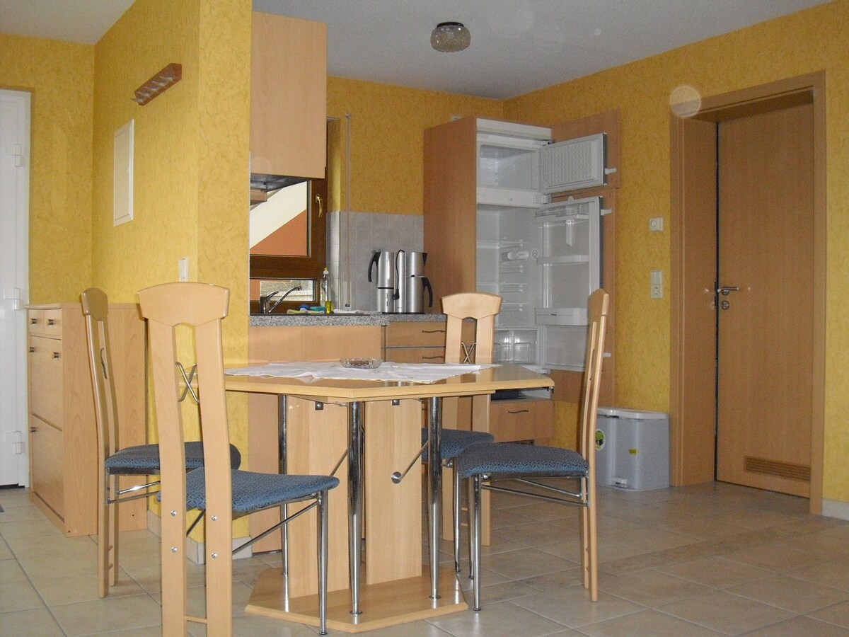 Haus Landblick ， （ Zell i.W. ） ， 48平方米度假公寓， 1间卧室，最多4人
