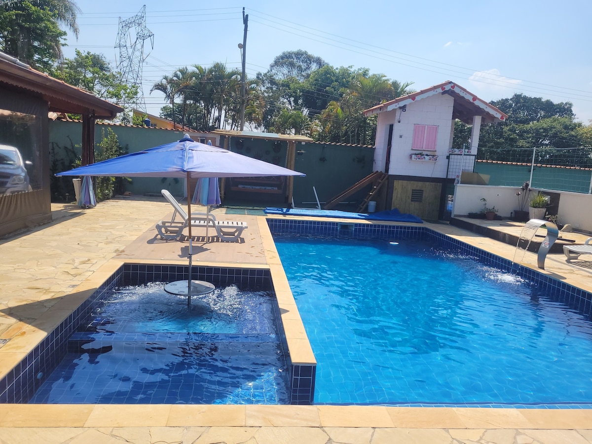 Chácara com piscina aquecida
em Mogi das Cruzes SP