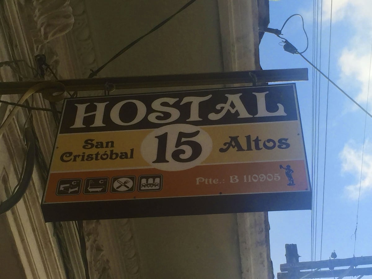 Hostal圣克里斯托瓦尔15 Altos （第三间客房）