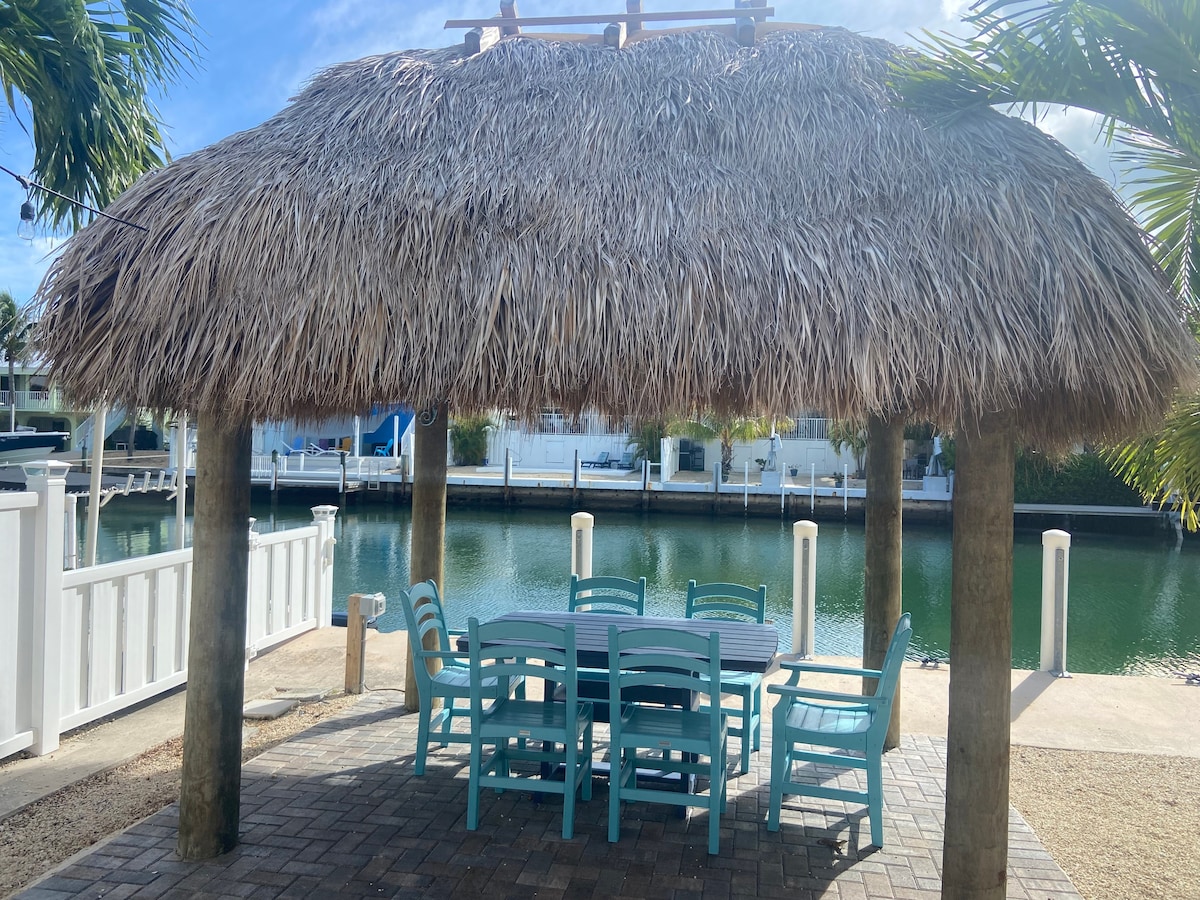 Updated Key Colony  Tiki Hut-37.5 Dock-Cabana Club