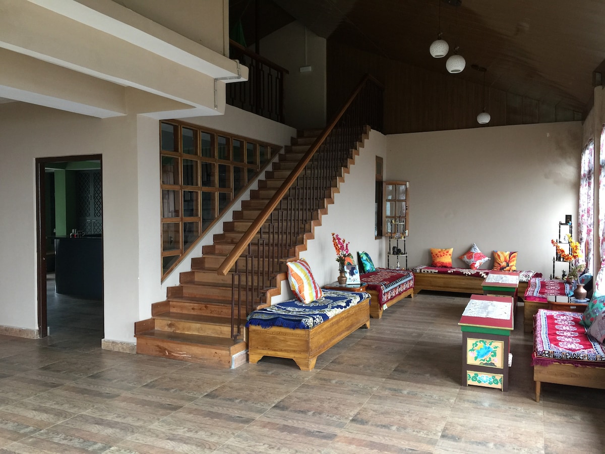 Tashi Home Stay