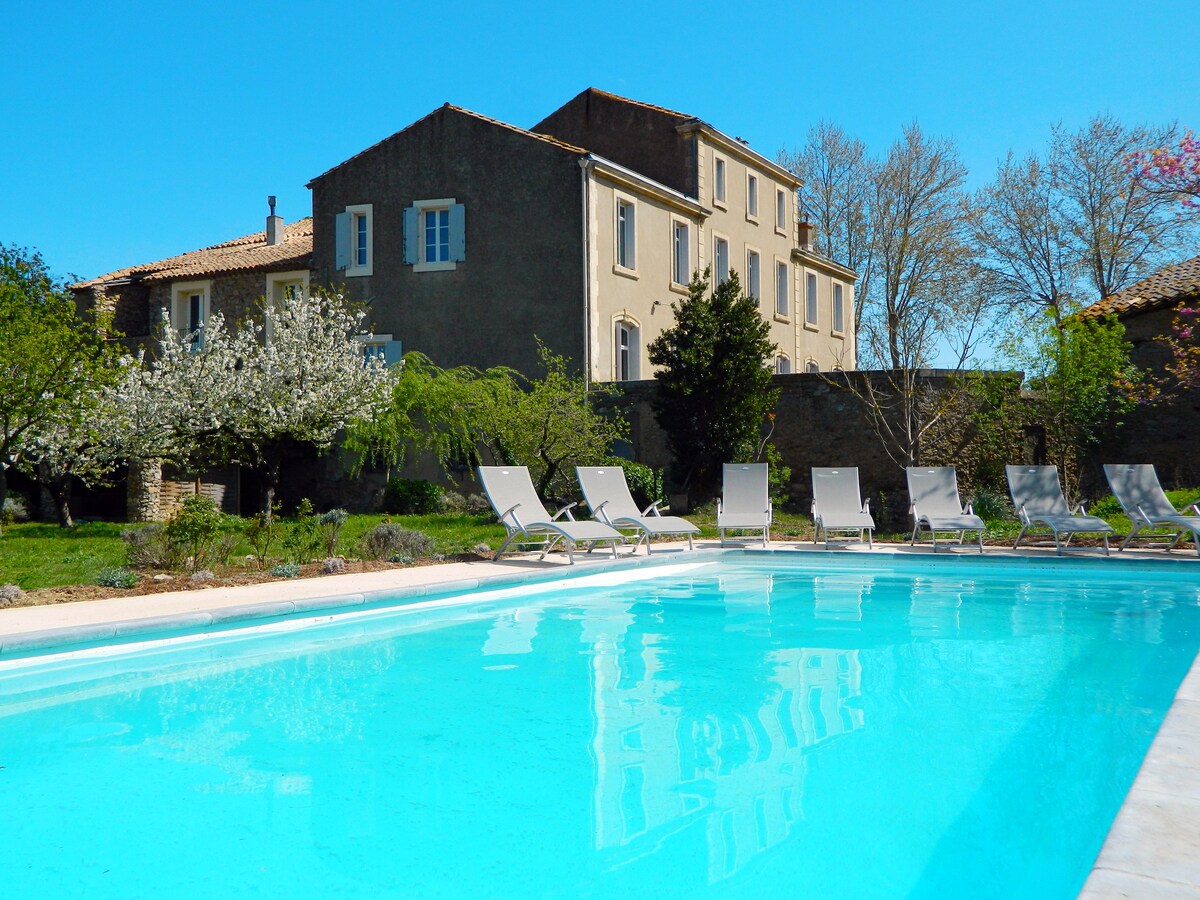 Château South of France - Sleeps 8-15 Near Beaches