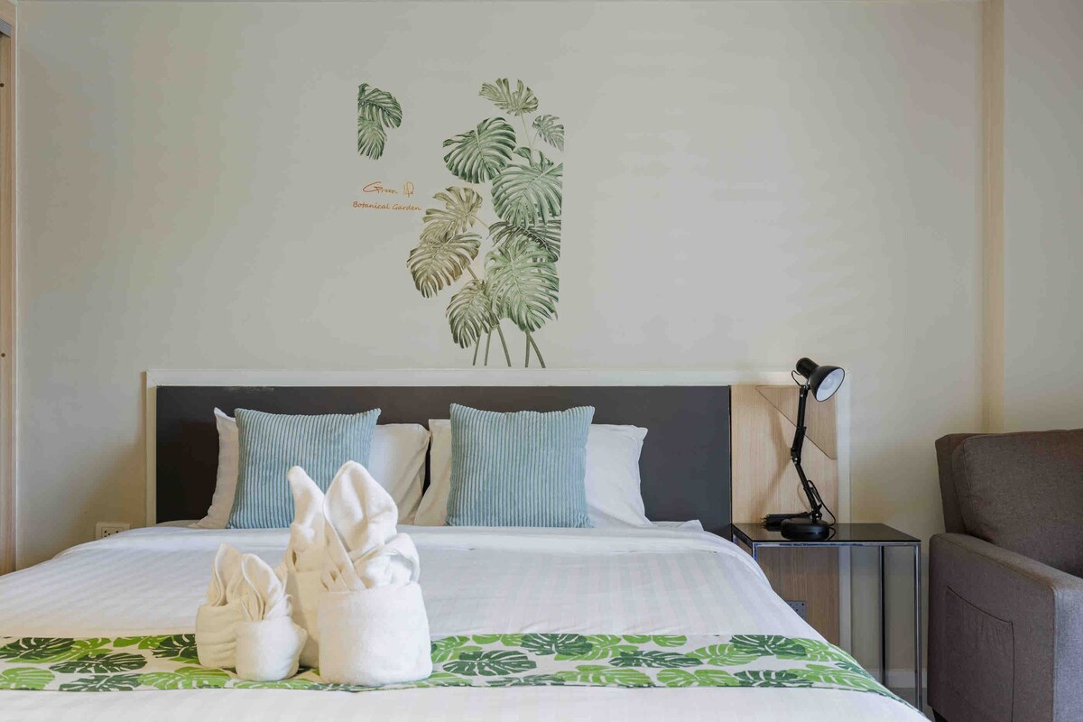 Stylish studio bedroom, Bts Asok, Sukhumvit