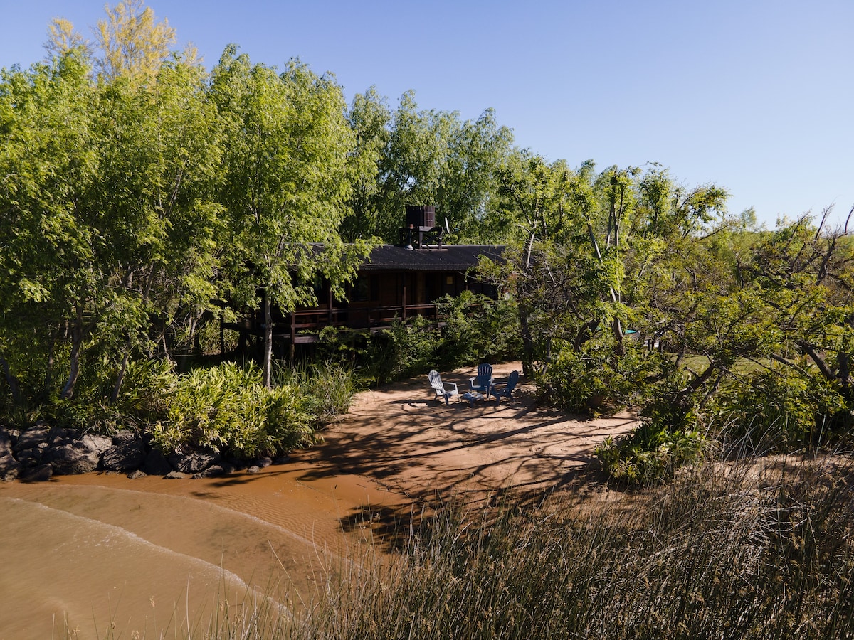 Los Juncos Cabin, Isla Verde Lodge. Delta, Tigre