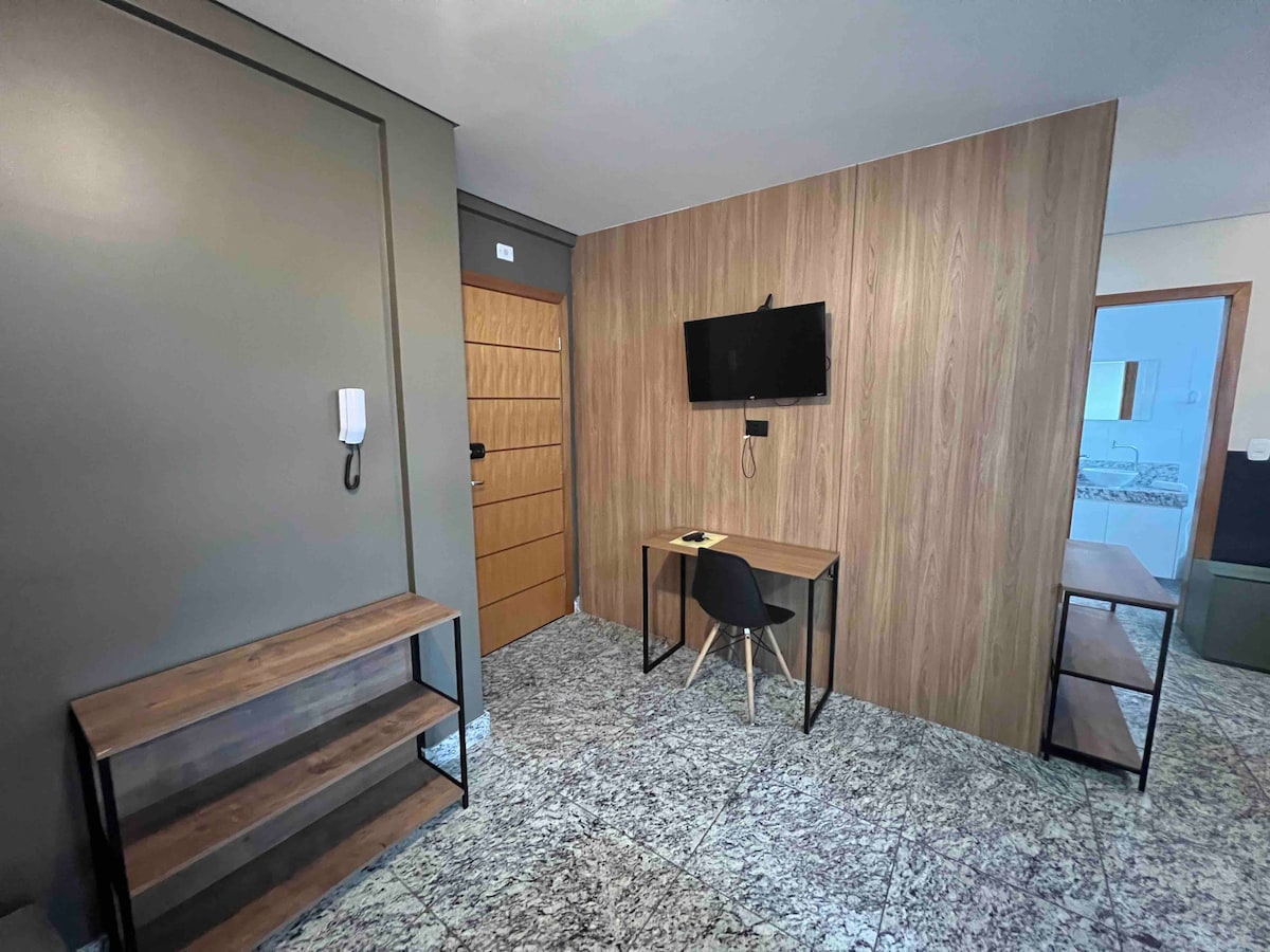 LK LOURDES 6 -宽敞实用的单间公寓，而不是市中心