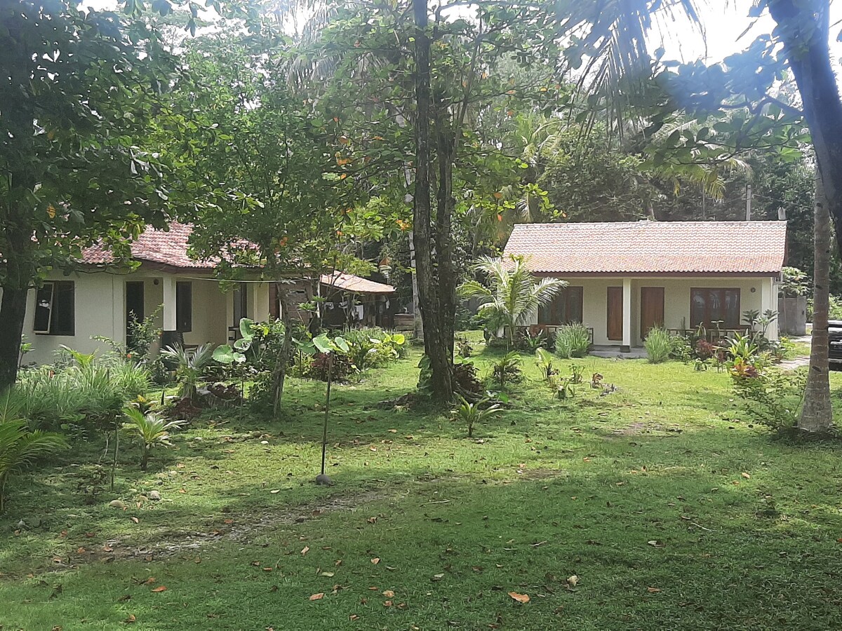 Kambuna Bungalows Krui