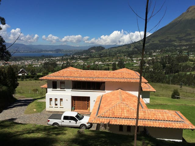 San Pablo del Lago - Otavalo 的民宿