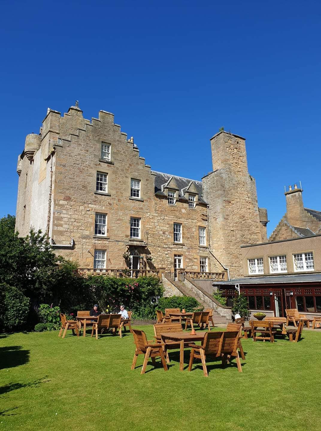 多诺克城堡酒店（ Dornoch Castle Hotel ）