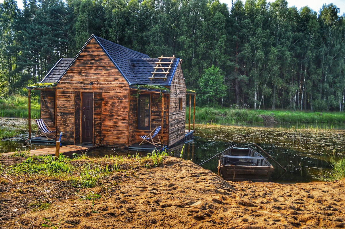 heather hut ，池塘上的小屋+ 2公顷的面积