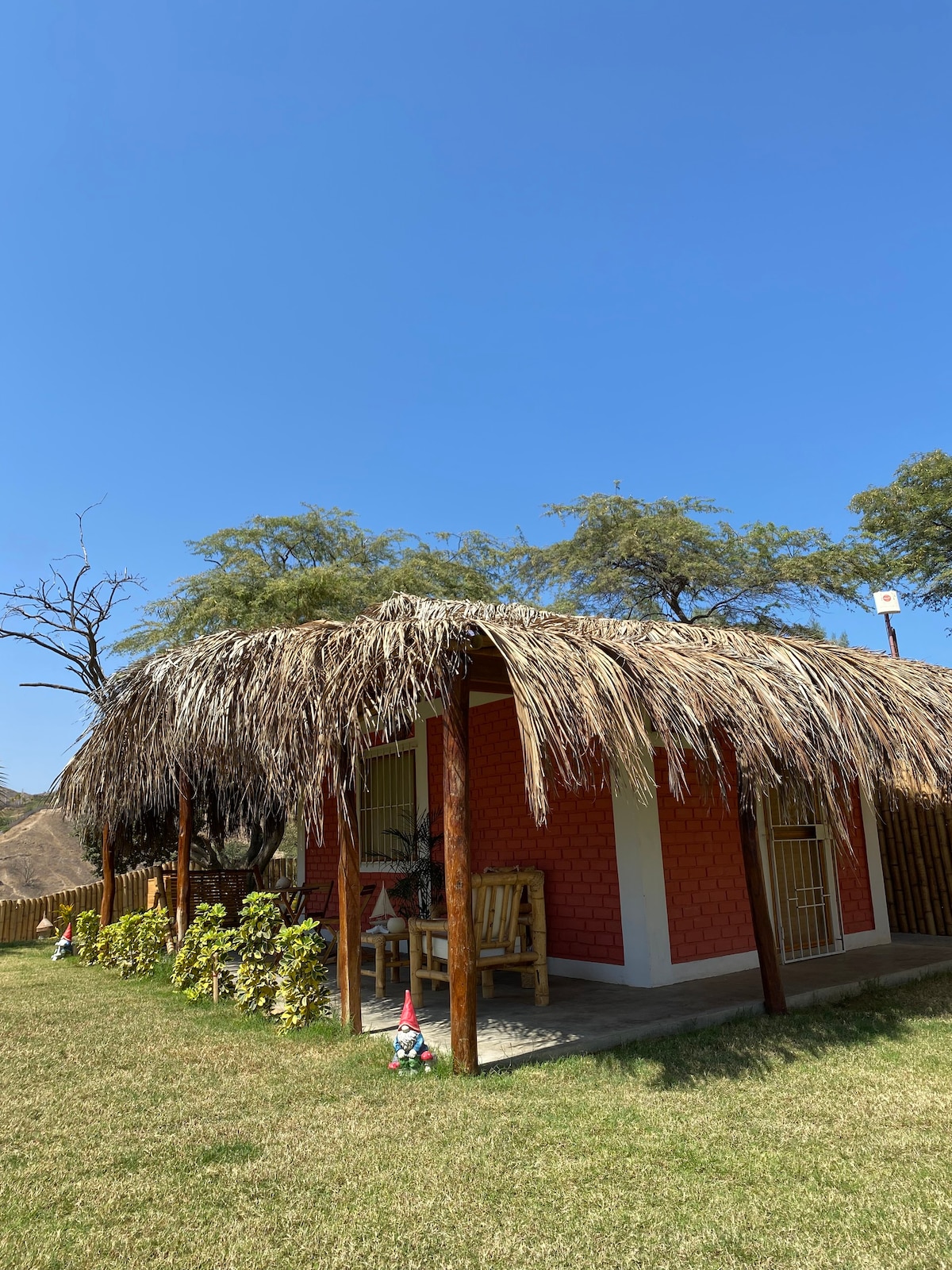 Kūpuna Villas - Bungalow Kai -Máncora Perú