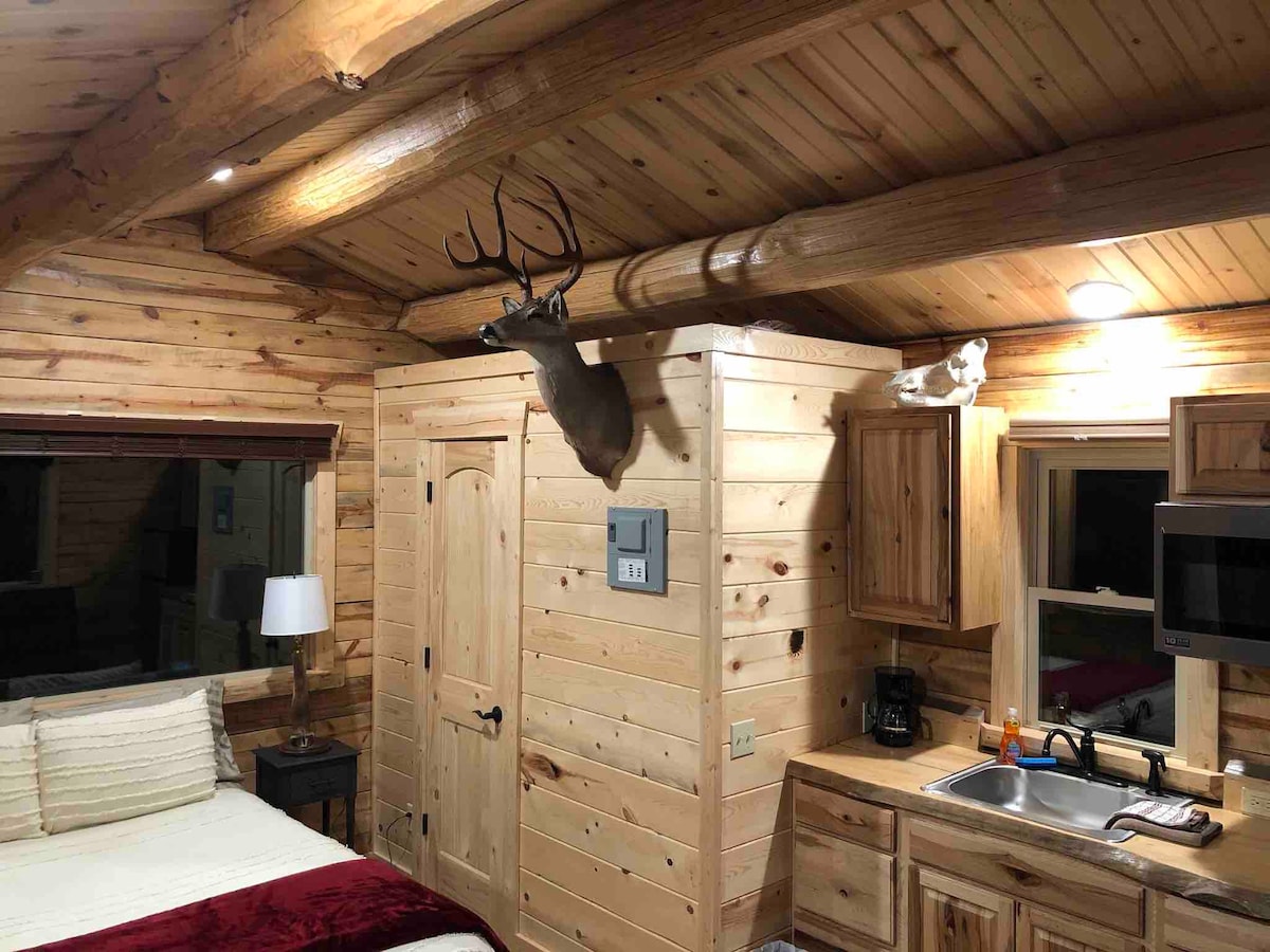 Canyon Muley Buck (a Lone Juniper Ranch Log Cabin)