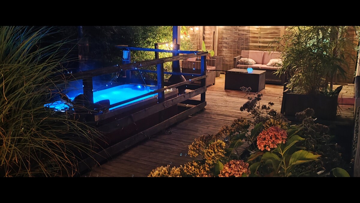 Cabane romantique avec jacuzzi dans le Perche