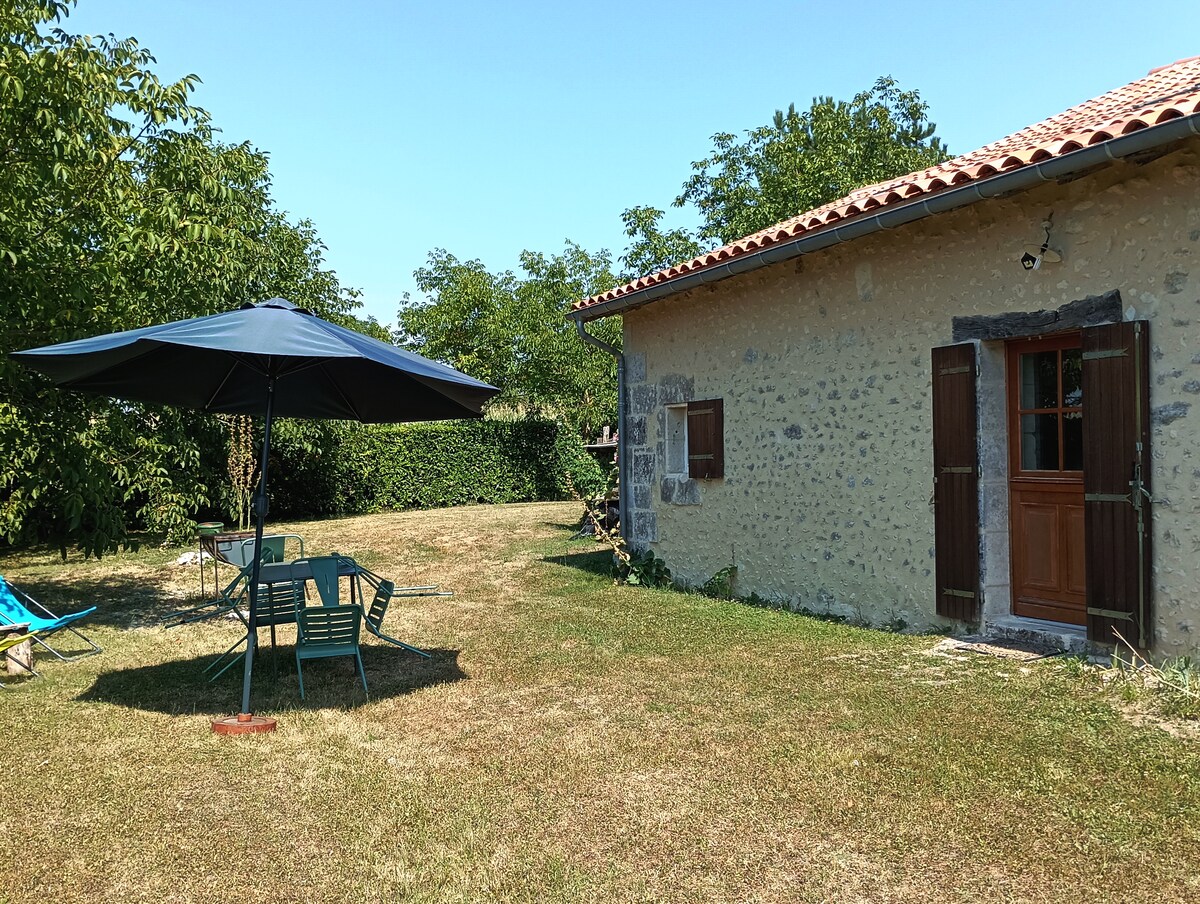 Longère paisible à la campagne