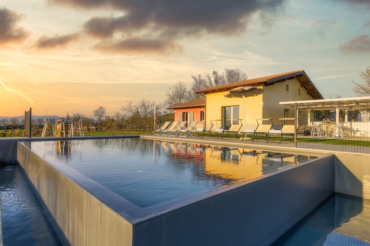 3 bdr private villa near Cortona. AC, Wi-Fi & pool