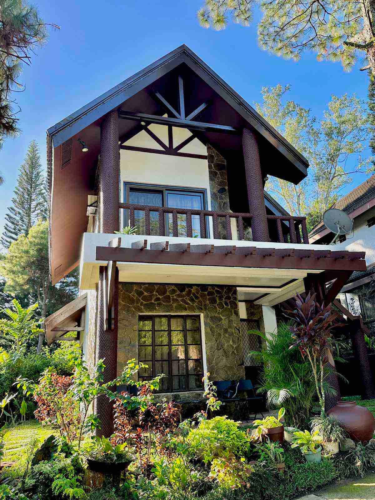 La Famille Guesthouses At Canyon Woods Tagaytay