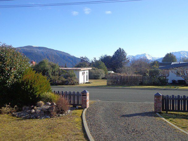 Silver Birch Cottage Te Anau ，配备无线网络和天空电视